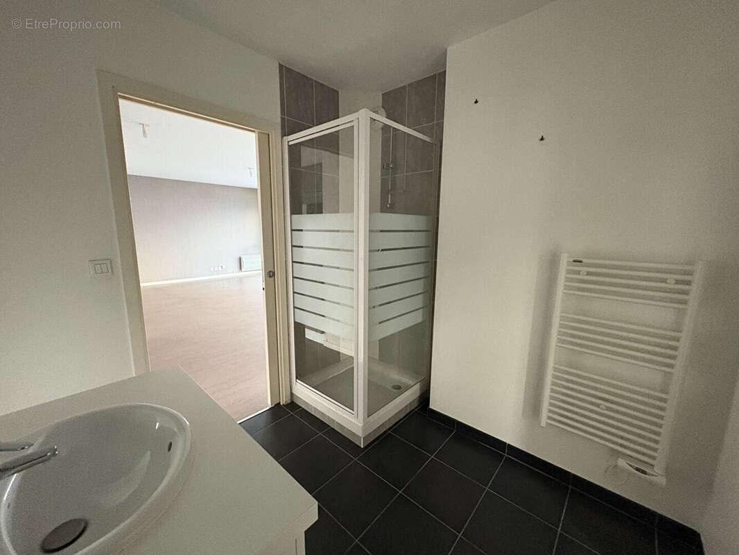 Appartement  2 pièces/Garage/ Saint Malo/La Gare - photo 5
