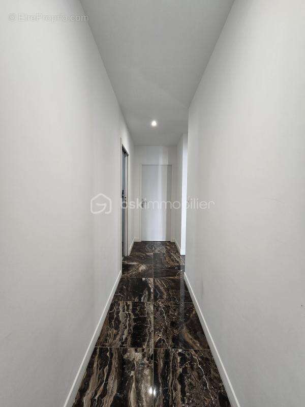  niort – maison plain-pied 139 m² – 4 chambres – piscine – garage - photo 12