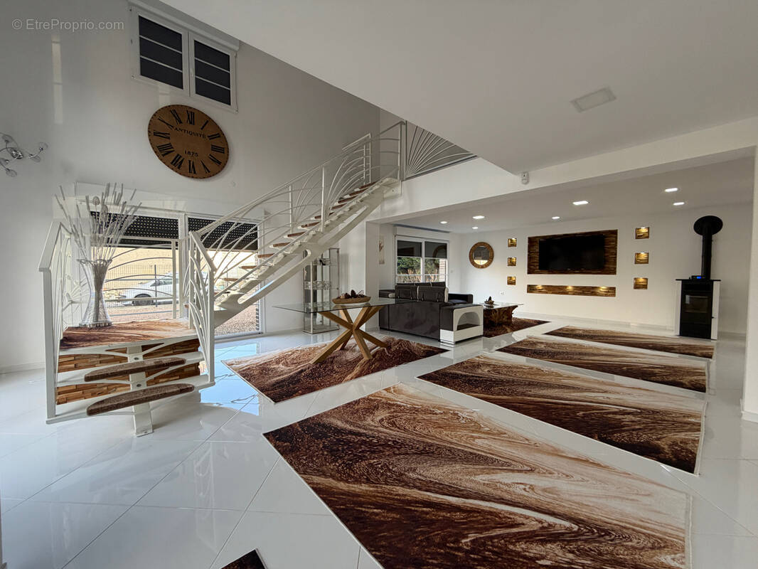 Maison à PETITE-FORET