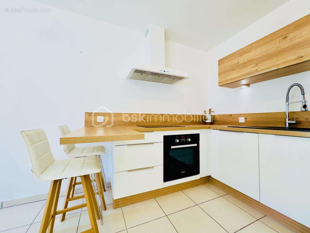 Appartement à LA ROCHE-SUR-FORON