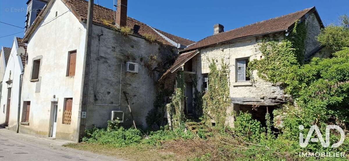 Maison 56 m² à Gommeville  - photo 4