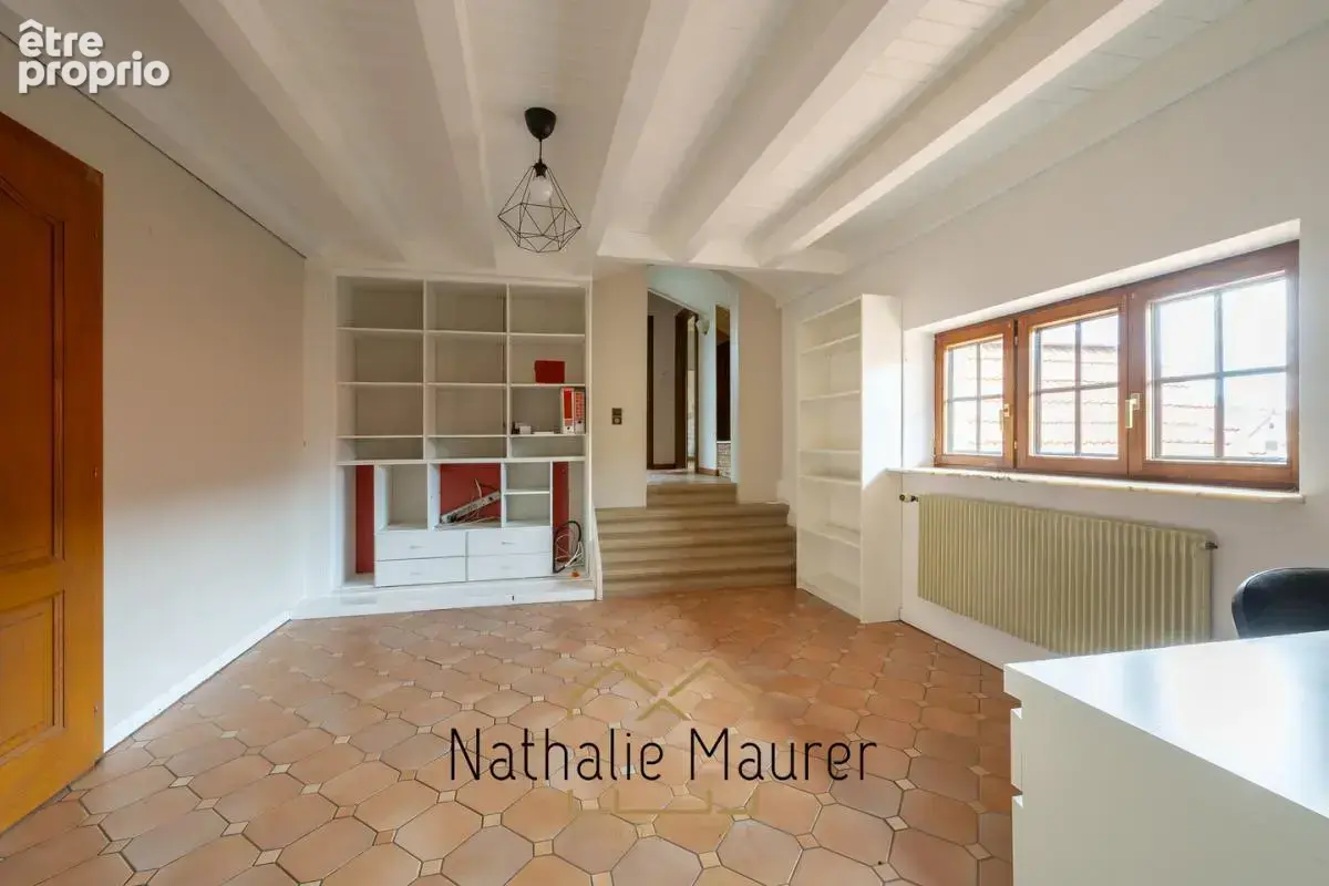 Maison familiale 8 pièces 5 chambres cour dépendances jardin - photo 11