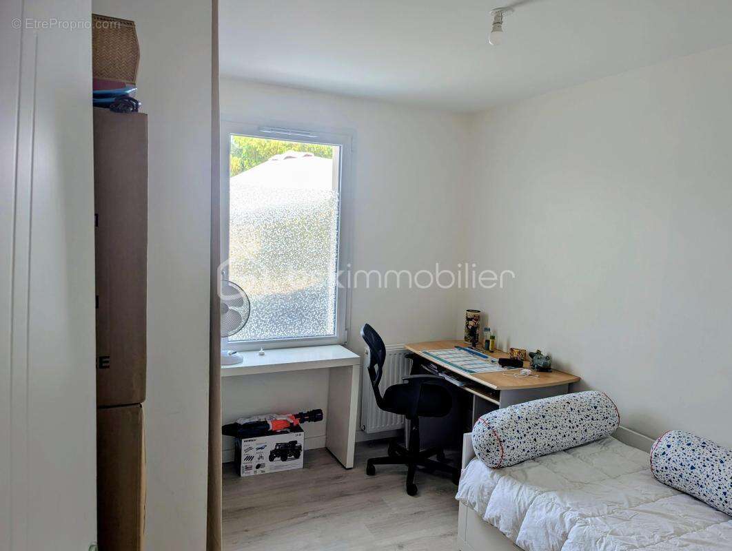 Maison 86 m² à Camps-Sur-L'isle  - photo 7