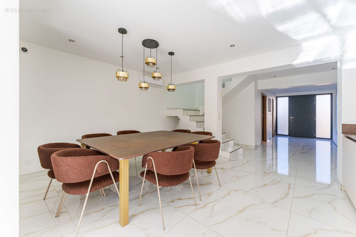 Maison à VILLEURBANNE