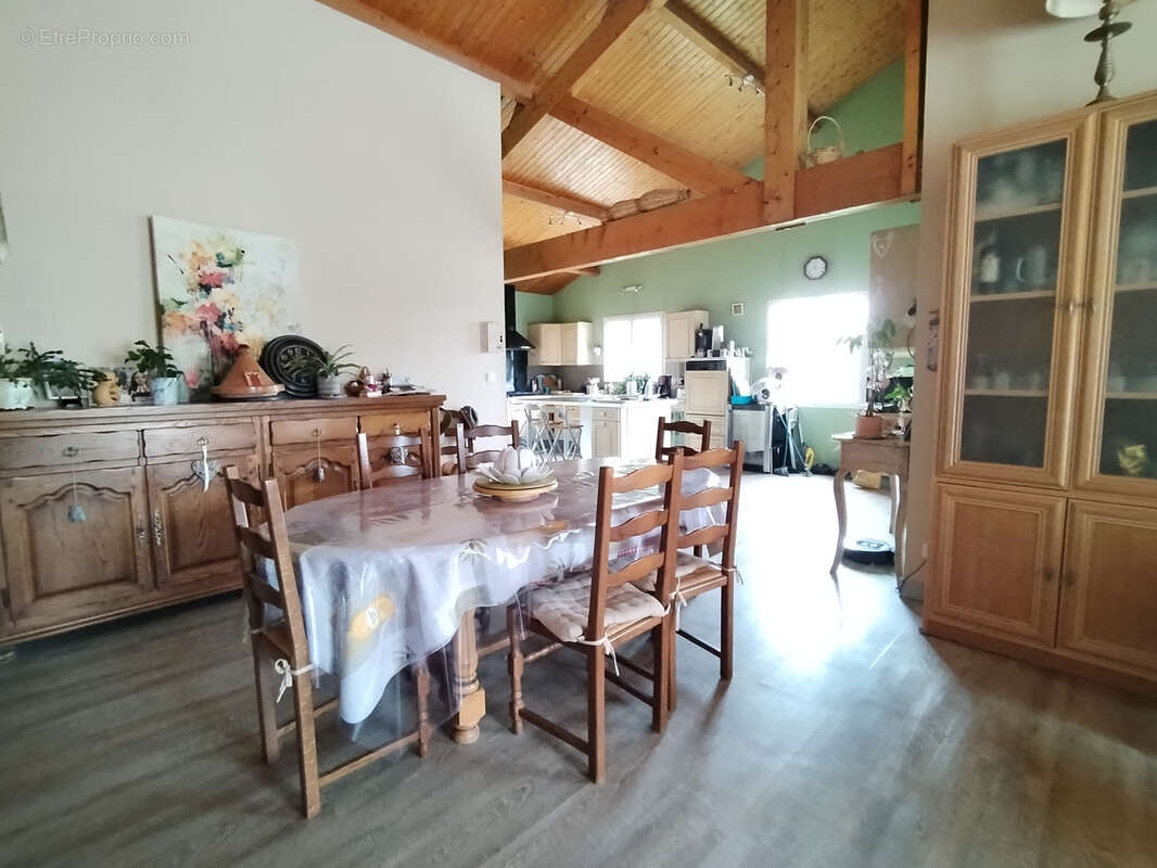 Maison à GERMOND-ROUVRE