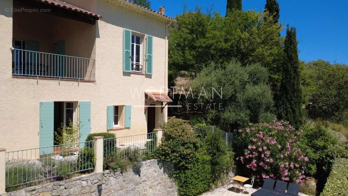 Maison à MONTAUROUX