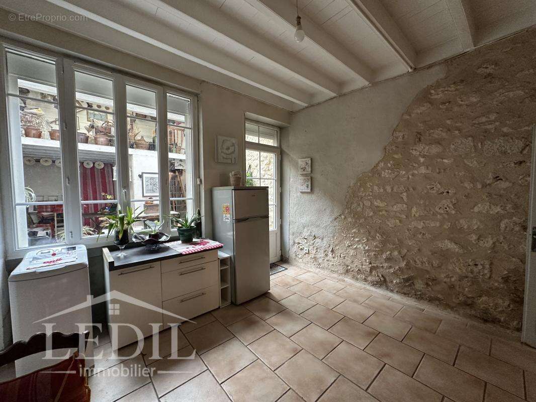 Maison à MAUVEZIN