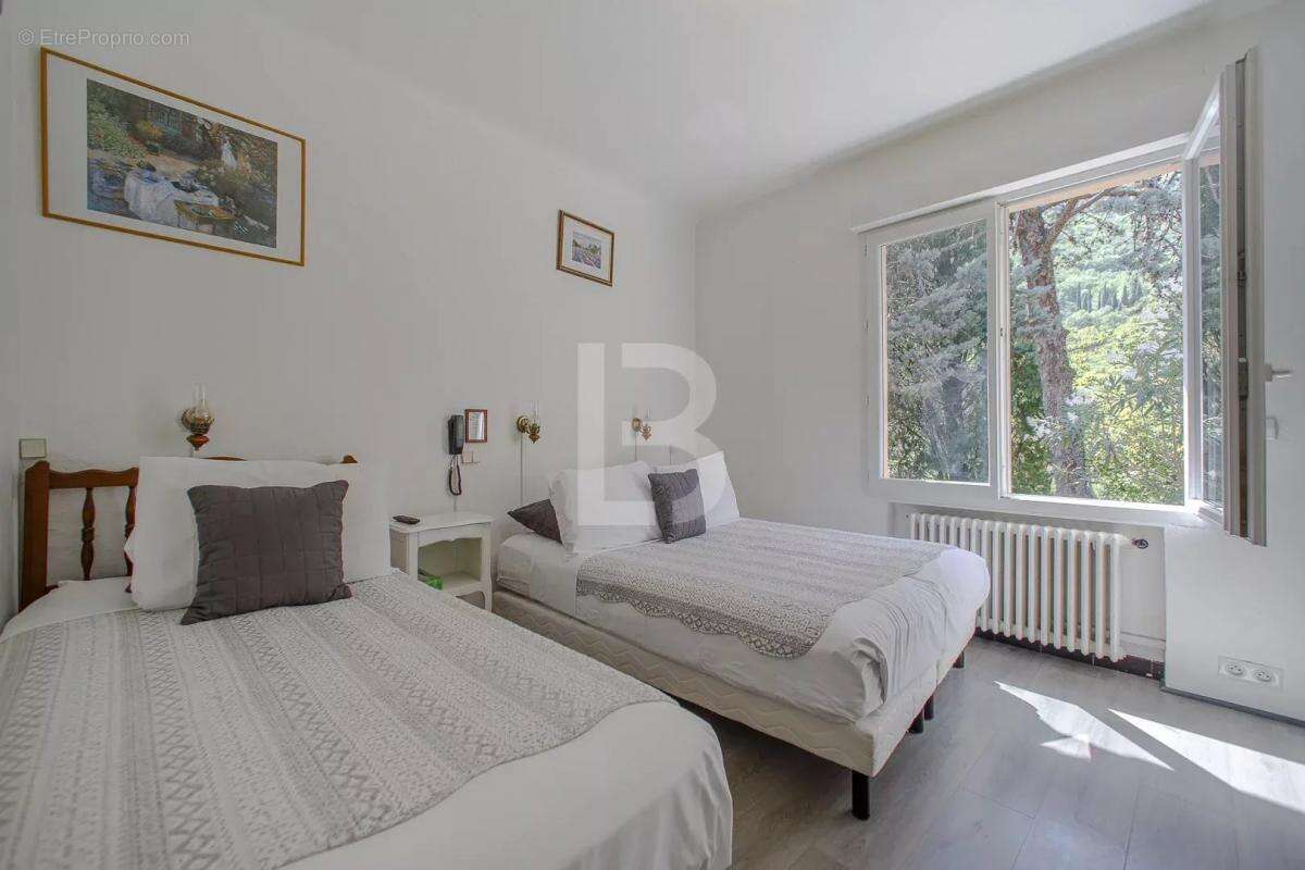 Maison à TOURRETTES-SUR-LOUP