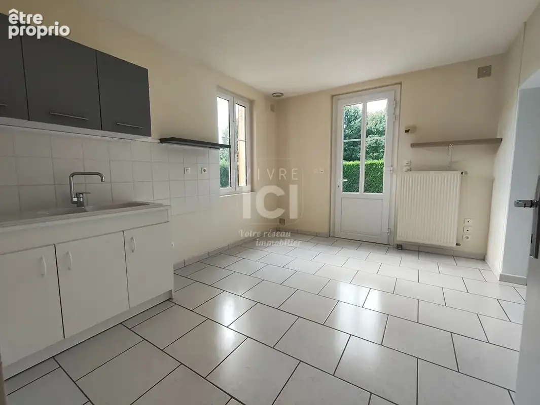 Maison Bourg de Bauné, 3 chambres avec potentiel d'aménagement - photo 4