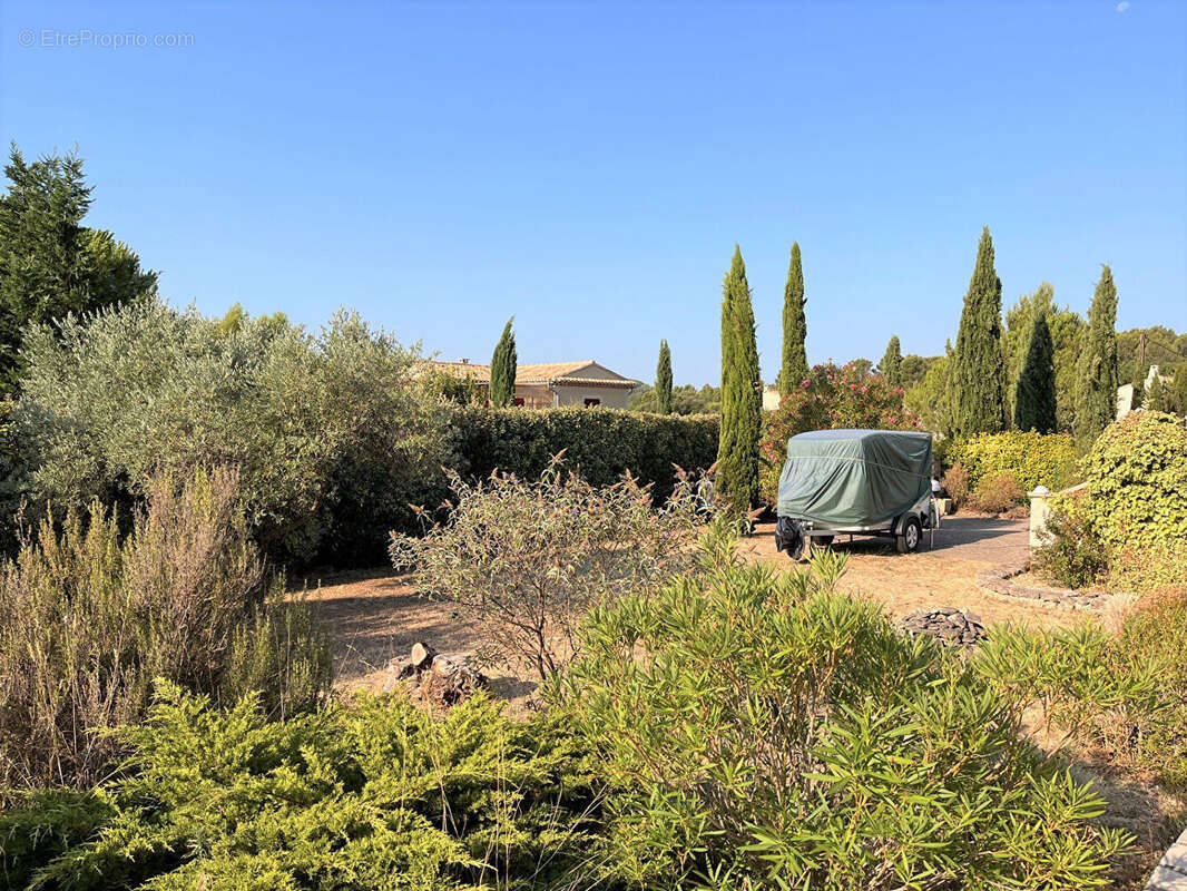 Maison à SAINT-SATURNIN-LES-APT