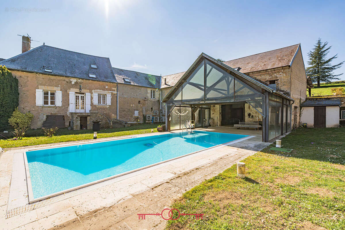 Maison à COULONGES-COHAN