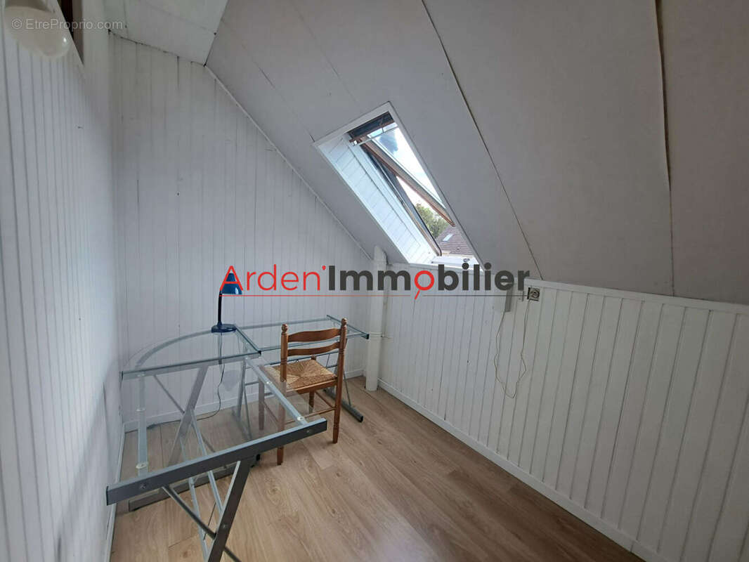 Maison à vendre à Rethel - 3 chambres, 110.85 m², terrain 447 m² - photo 10