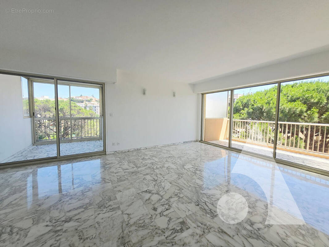Appartement à SAINT-RAPHAEL