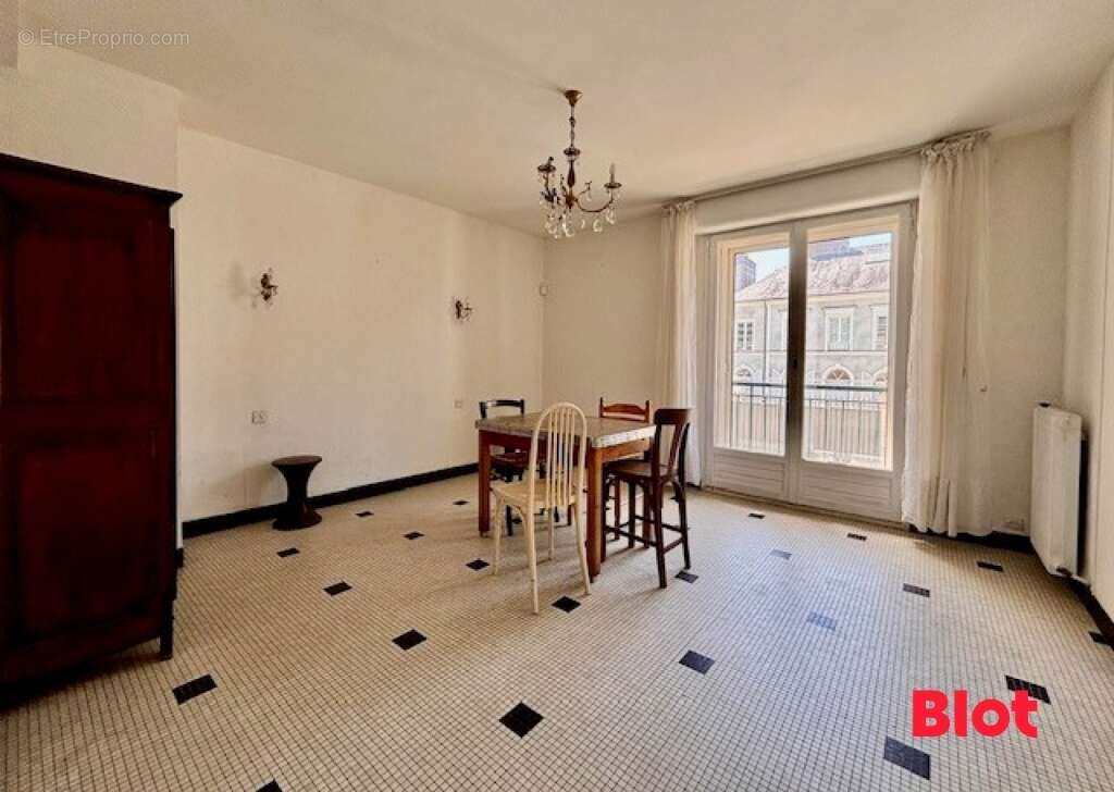 Maison 200 m² à Rennes  - photo 3