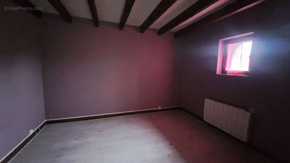 Maison à SAINT-PRIEST-DES-CHAMPS