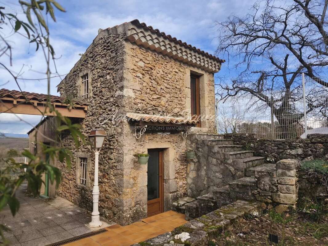 Villa provençale avec piscine à Montmeyan - photo 10