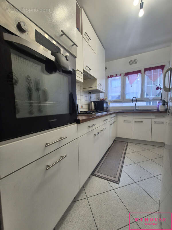 Quartier metro appartement 4 pieces 74m2 - photo 2