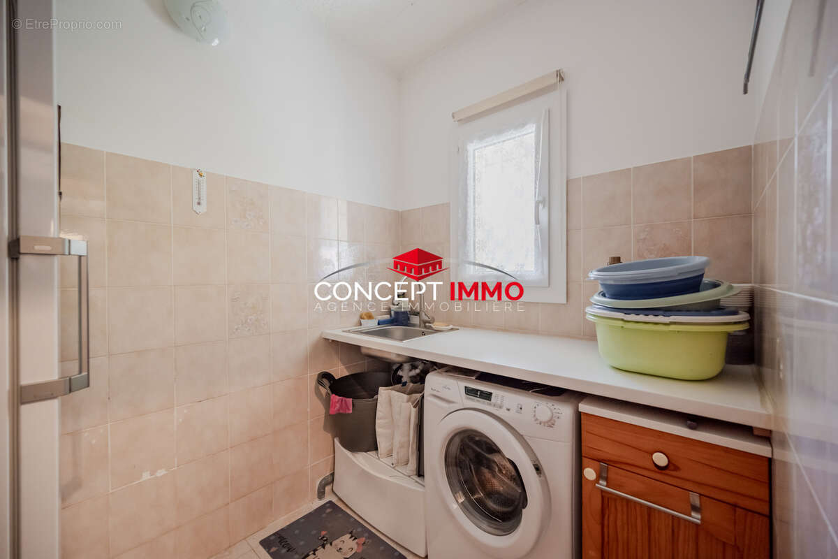 Maison T4 de 120 m2 bâtie en 1990 sur une parcelle de 505 m2 - photo 12