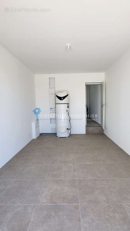 DPT GARD (30), à vendre, NIMES proche, maison neuve de plain-pied type 4, 113m2 habitables, garage, terrain - photo 13