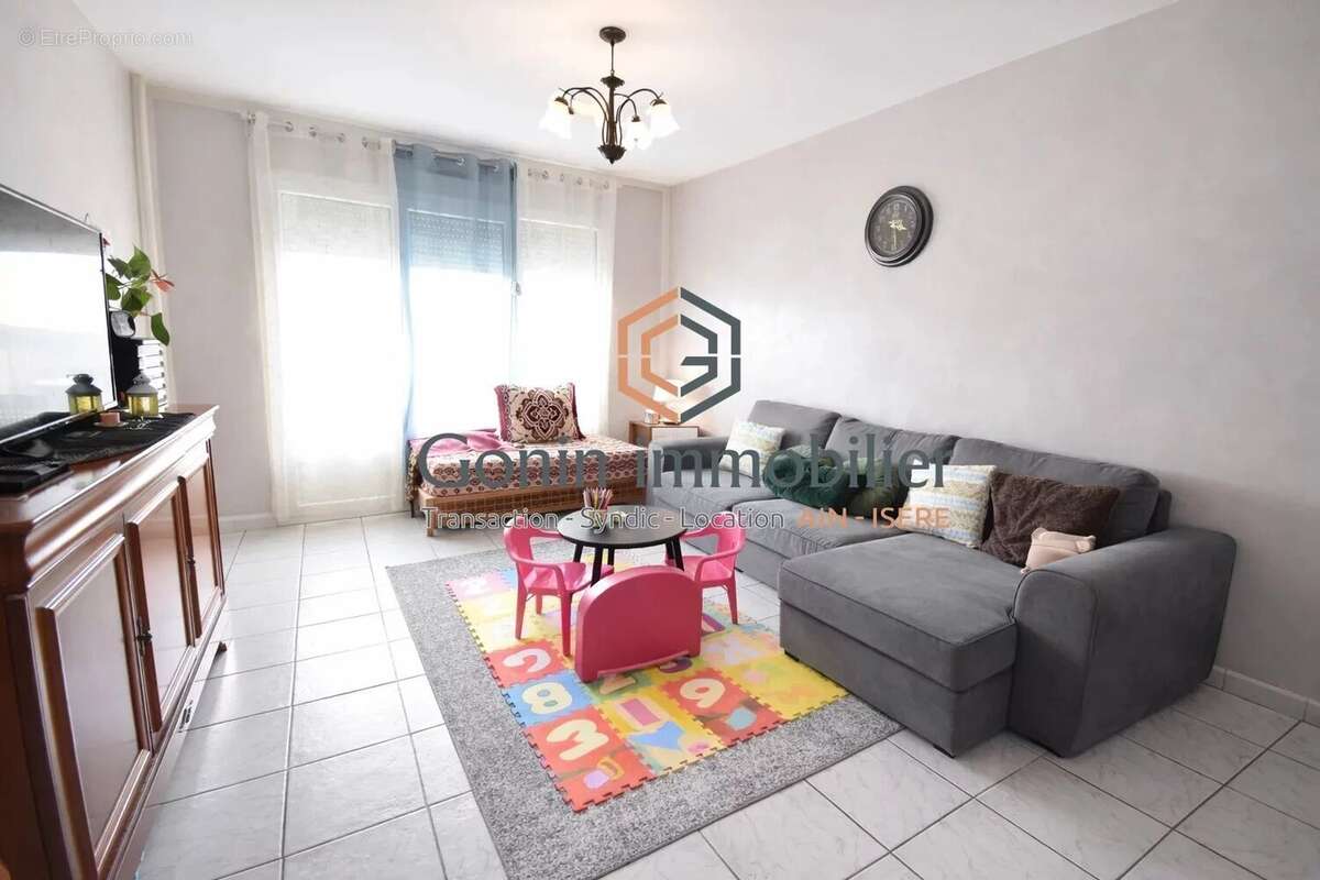 Appartement à SAINT-MAURICE-DE-BEYNOST