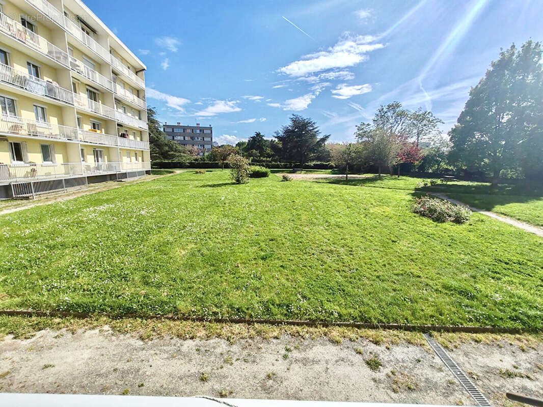 Appartement à REZE