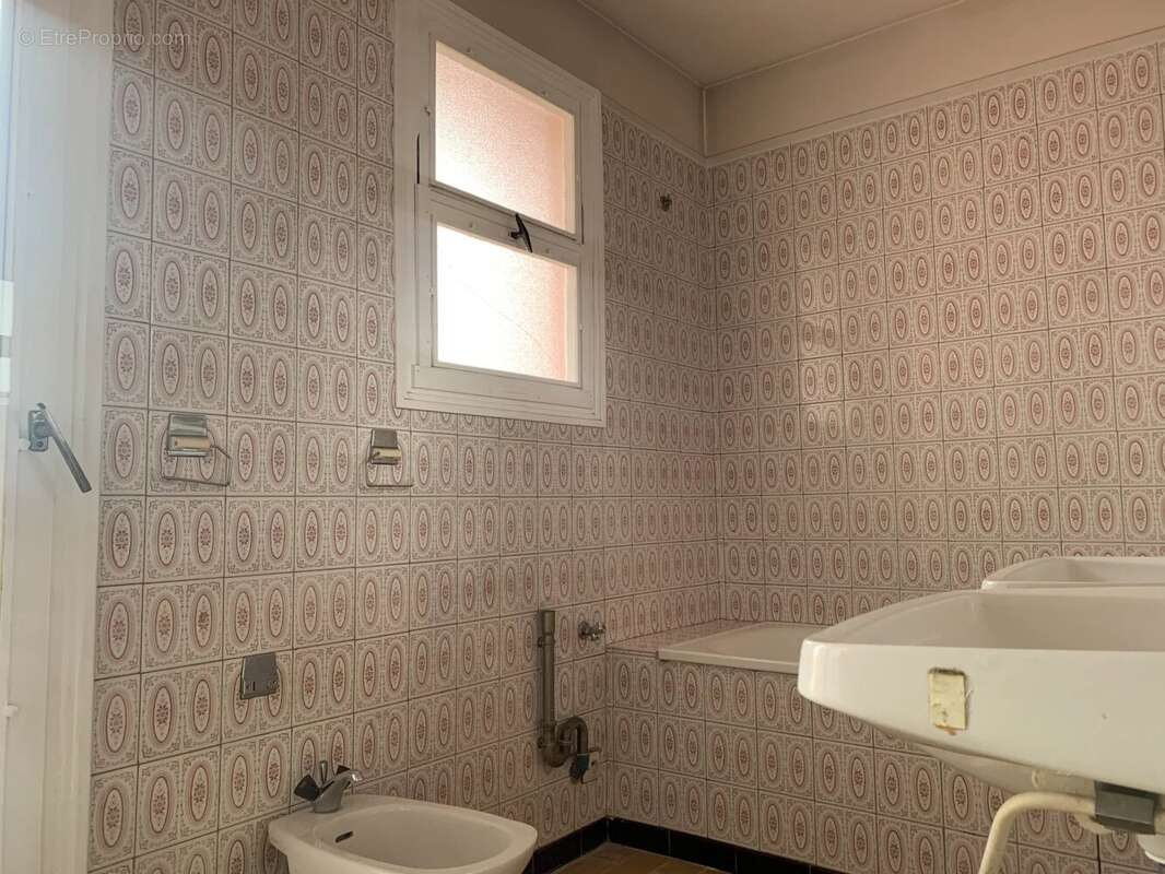 Appartement à LA LONDE-LES-MAURES
