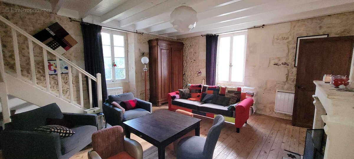 Maison à SAINT-FORT-SUR-GIRONDE