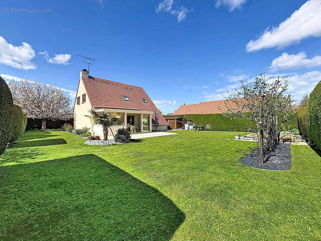 Maison à HERMANVILLE-SUR-MER