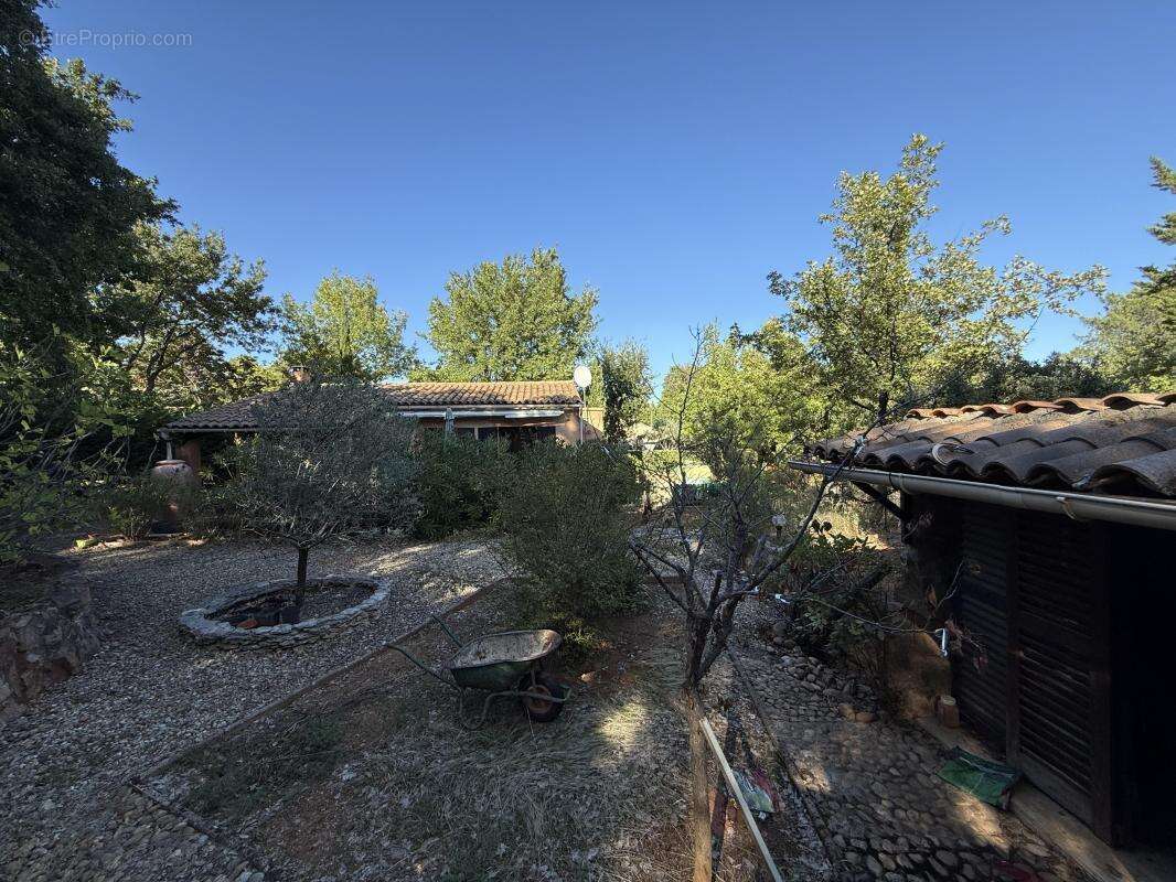 Maison à ROUSSILLON