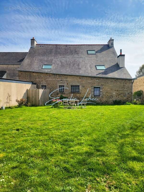 Maison à RIEC-SUR-BELON