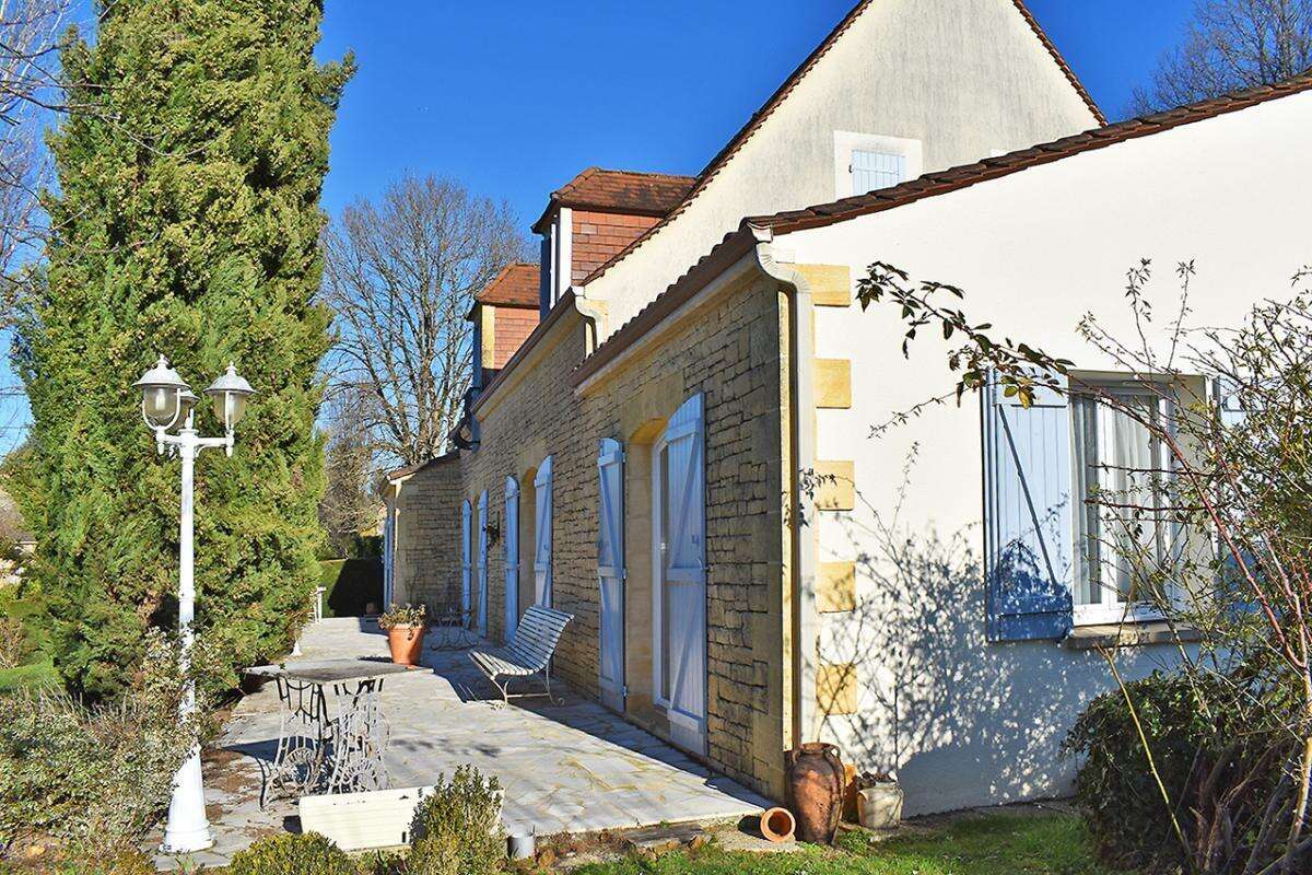 Sarlat La Caneda  Maison 5 pièce(s) 201 m2 - photo 2