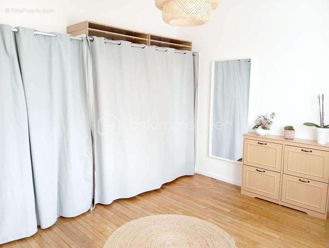 EXCLUSIVITÉ – AMAGNE – Maison de caractère des années 30 avec 2 849 m² de terrain - photo 7