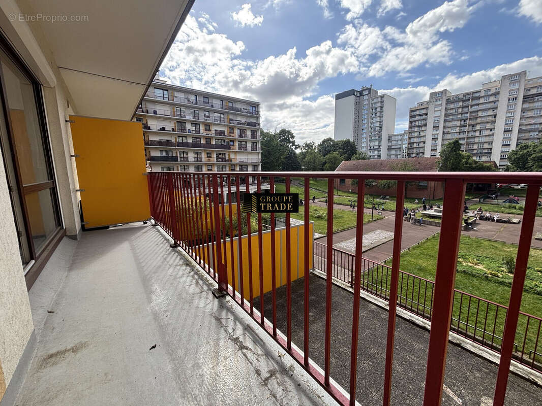 Appartement à ROSNY-SOUS-BOIS