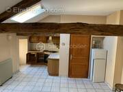 Appartement à SALLES-CURAN