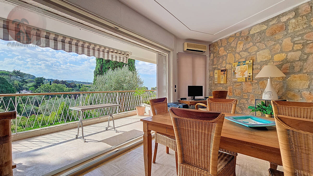 Appartement à LE CANNET