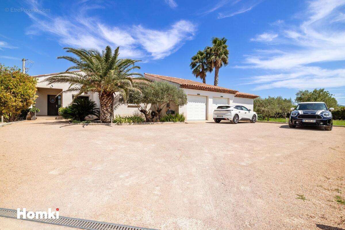 Maison à LE CANNET-DES-MAURES