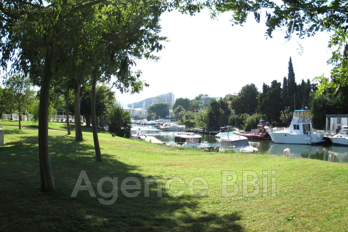 Appartement à MANDELIEU-LA-NAPOULE