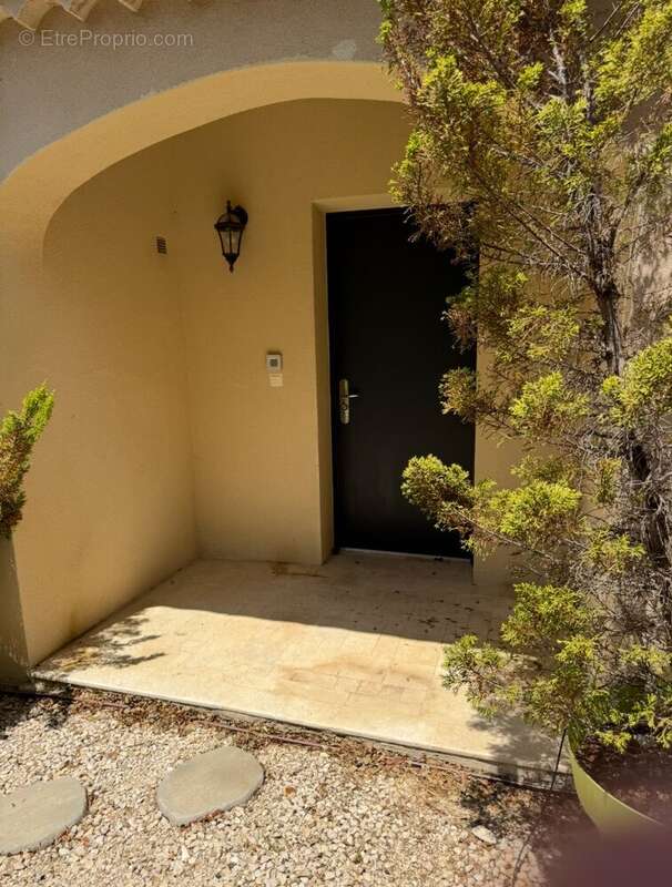 Maison à VILLENEUVE-LES-AVIGNON