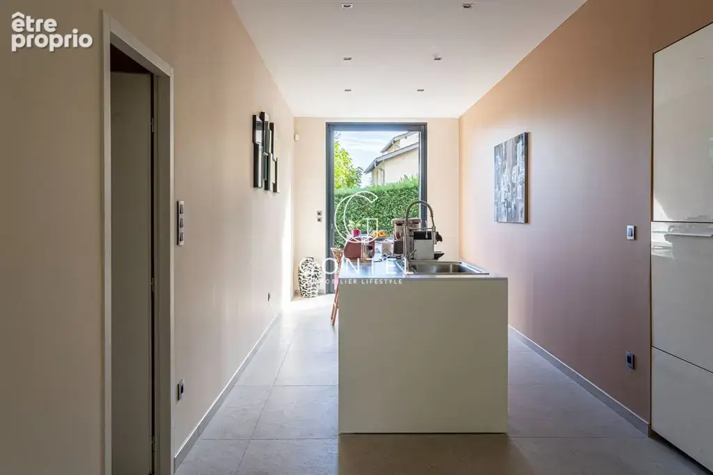 Exclusivité gontel monts d’or — villa contemporaine de plain-pied à saint-didier-au-mont-d’or - photo 2