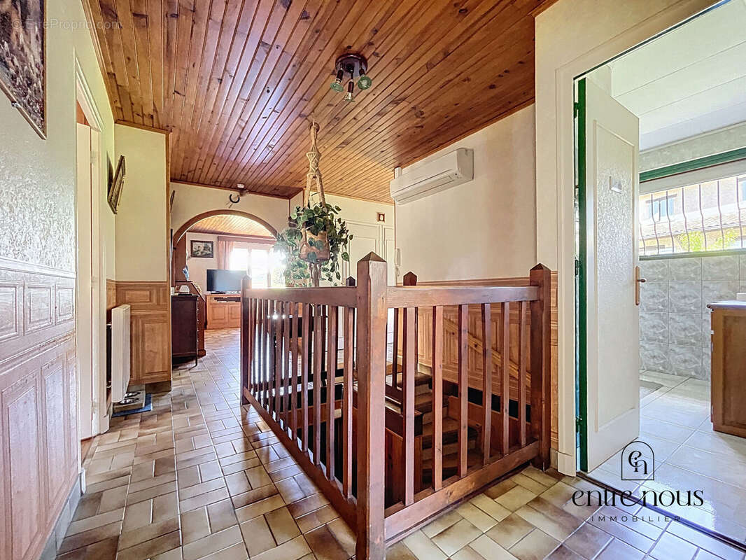 Photo 8 - Maison à COURS-LA-VILLE