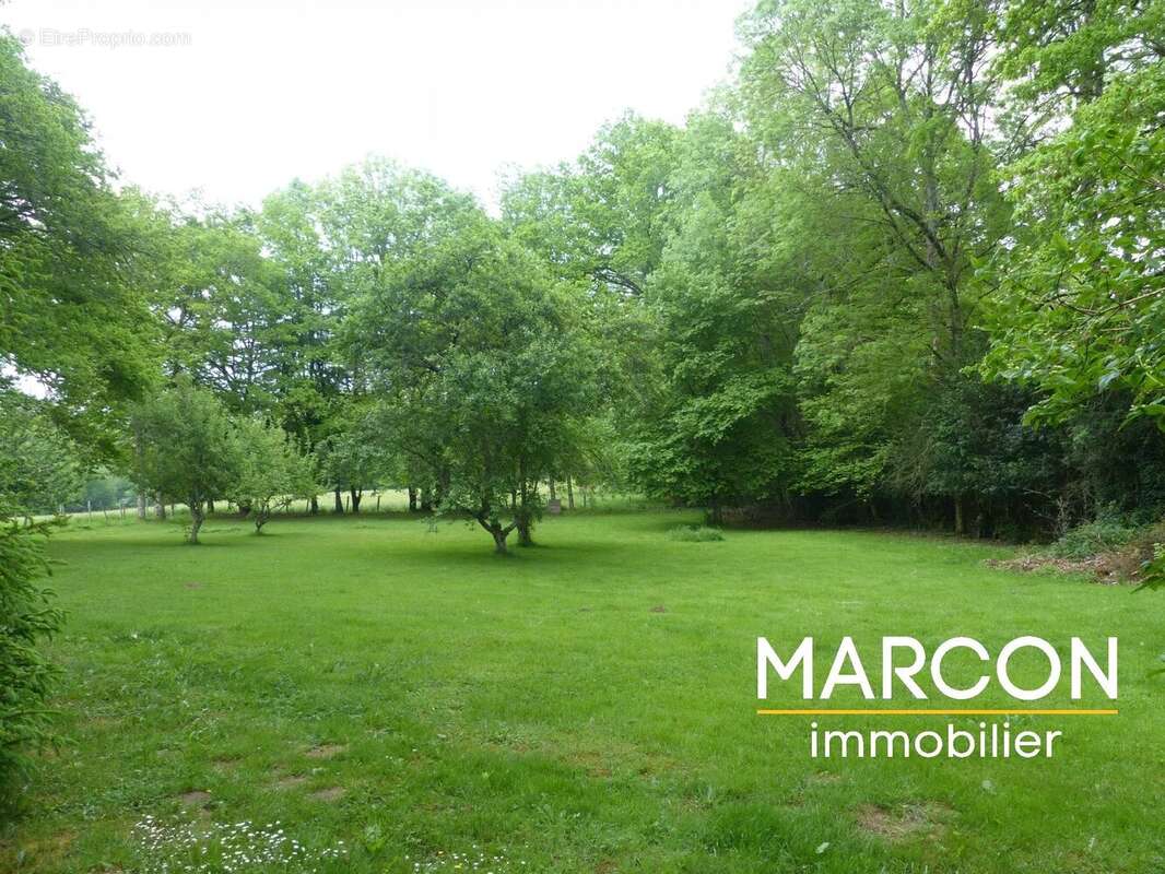 Maison à SAINT-PIERRE-BELLEVUE