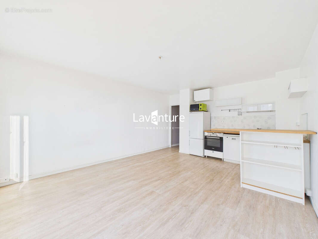 Appartement à FRESNES