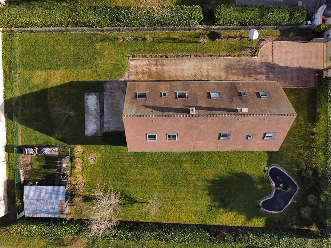 Maison à THOIRY