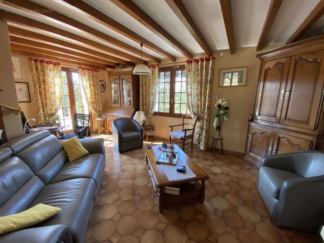 Maison à SAINT-JEAN-D&#039;ANGELY