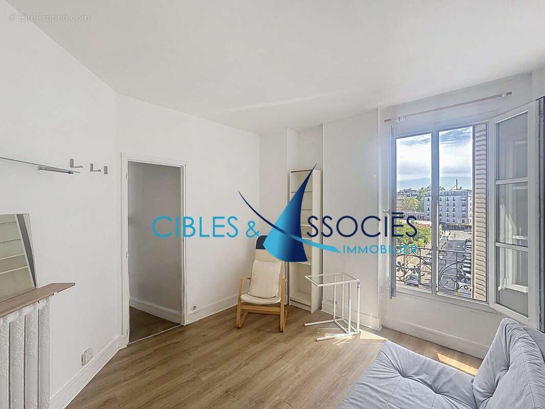 Appartement à PARIS-10E