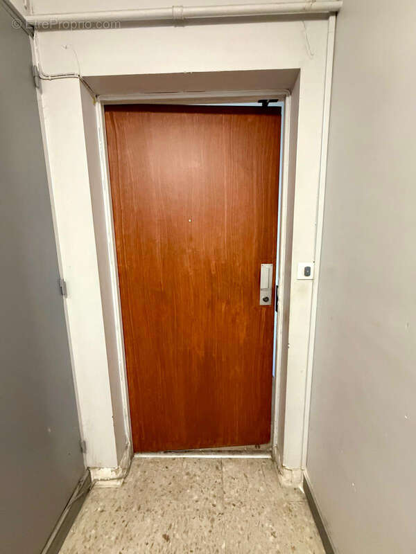 Appartement à MARSEILLE-3E