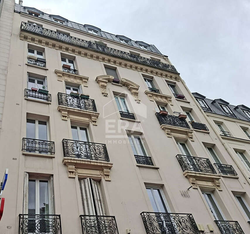 Appartement à PARIS-19E