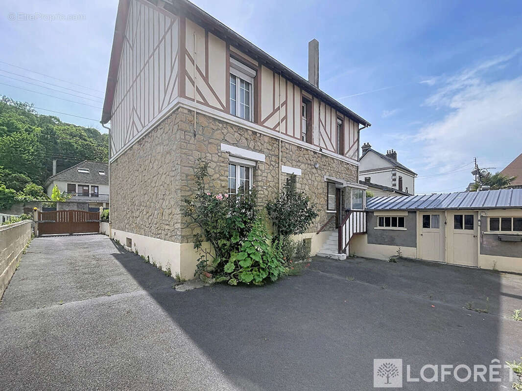 Maison à DIVES-SUR-MER
