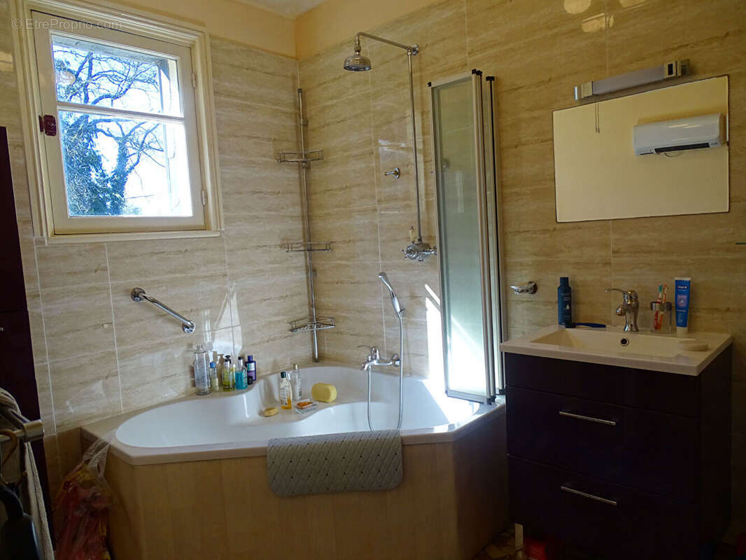 Maison à PLUSSULIEN