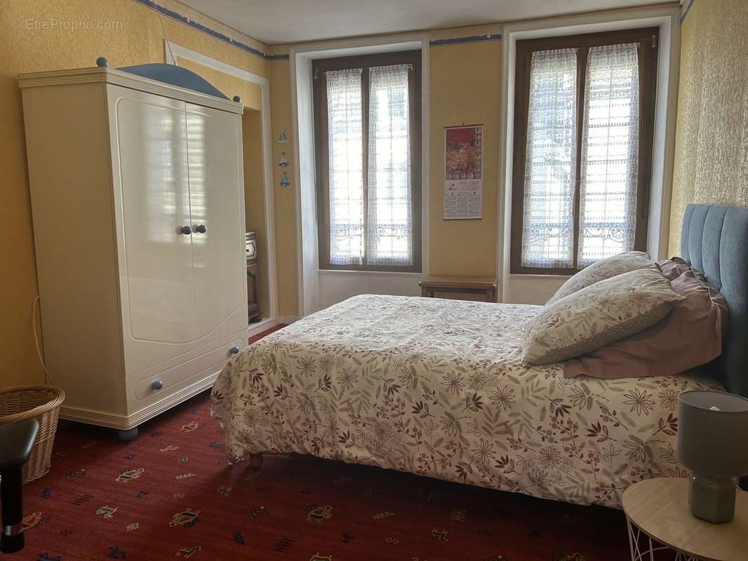 Maison à CONDE-SUR-NOIREAU